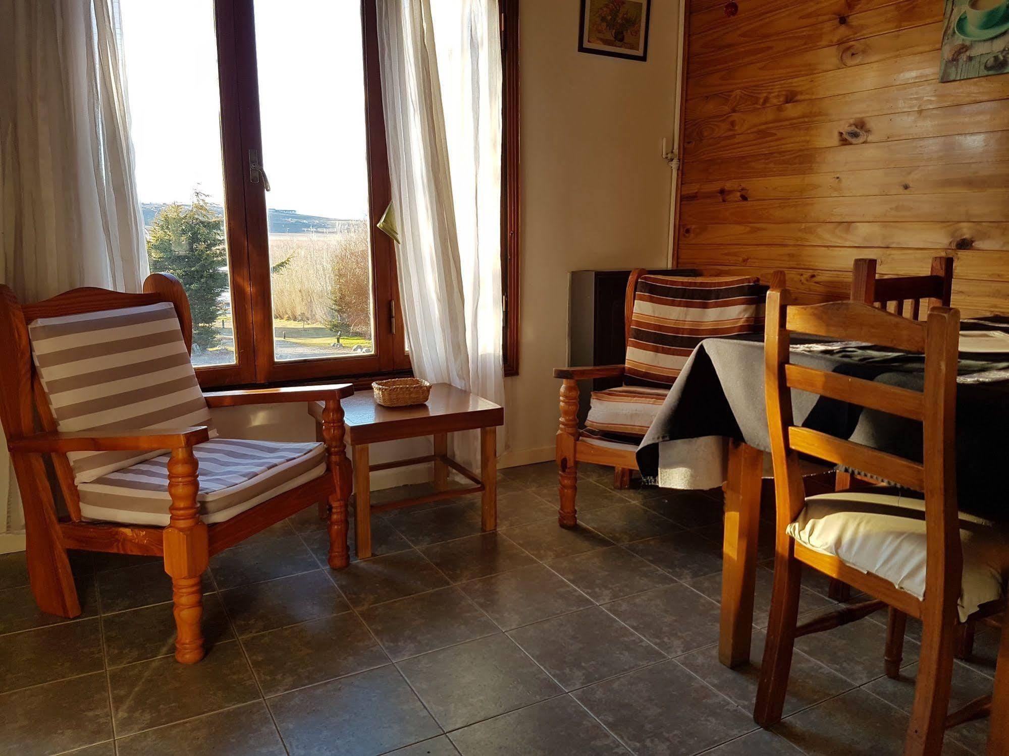 Cabanas Normana Inn El Calafate Exterior photo
